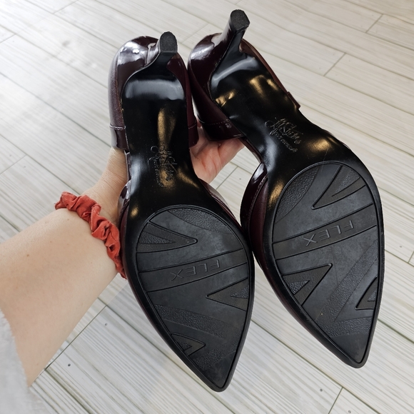 Life Stride Size 9 Witchy Academia D'Orsay Pointed Toe Heel Burgundy Red Saldana - Picture 3 of 12